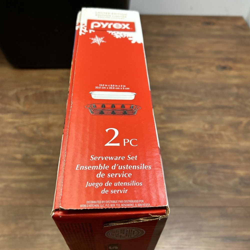 Pyrex Christmas Tree Basket Holiday Serveware 2 Piece Set Limited Edition NEW‎ - Picture 7 of 14